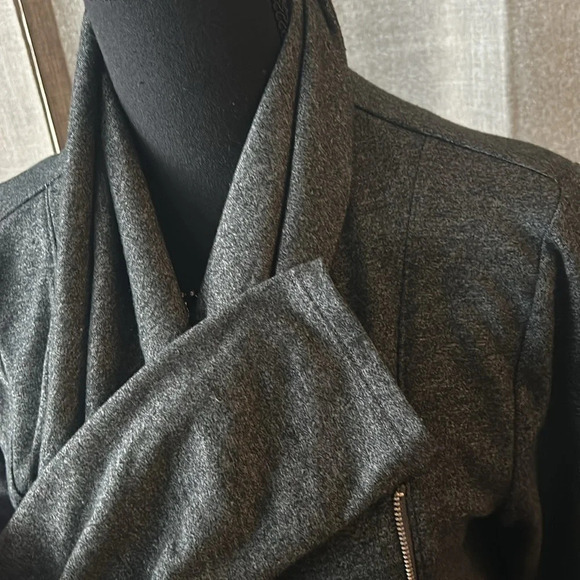 Gray Apt 9 Sweater - Picture 3 of 4